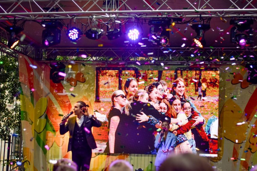 "Hello, student!" Welcome to IvSU!