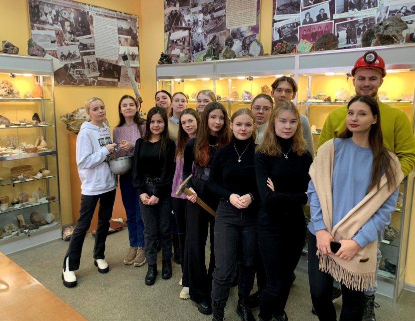  Практическое занятие  биологов на базе ФБУ «Территориальный фонд геологической информации  по Центральному федеральному округу»