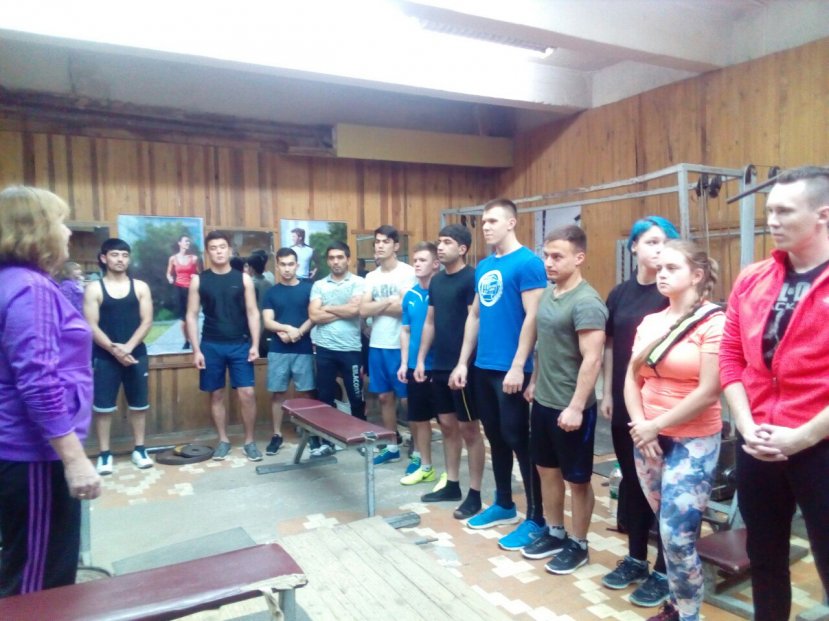 Личное  первенство ИвГУ по жиму лежа