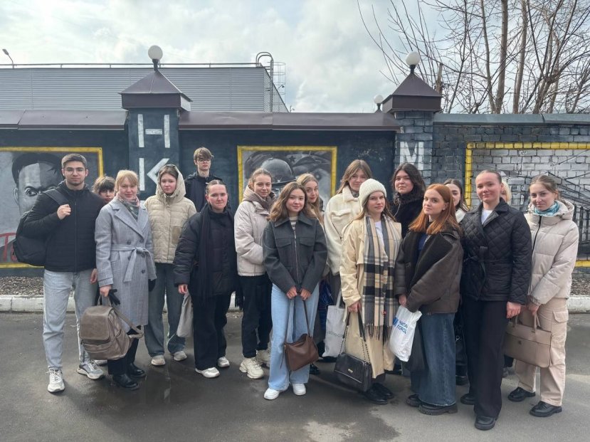 Экскурсии студентов ИвГУ в музей центра "Щит и меч"