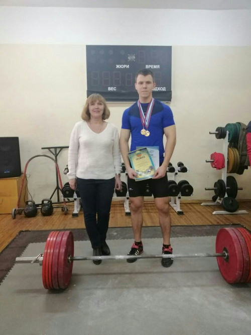 На Спартакиаде вузов области по пауэрлифтингу