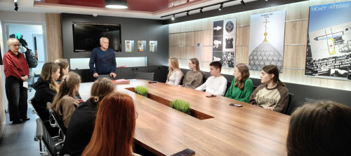 Студенты 1 курса направленности "Отечественная филология" посетили "Щит и меч"