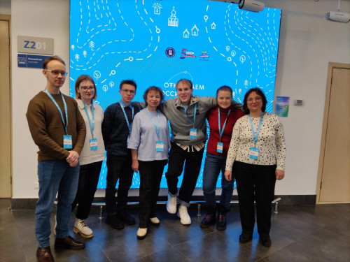  Студенты-филологи – участники форума «Открываем Россию заново»