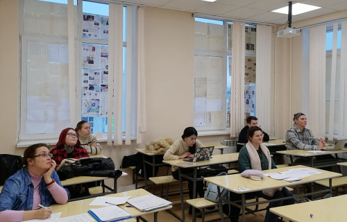 Экзамен в форме защиты проектов прошел успешно