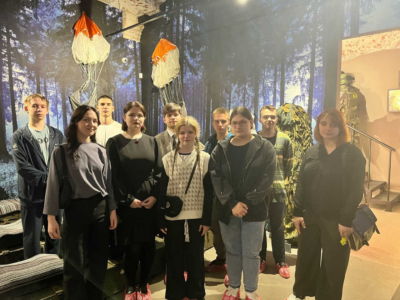 Студенты-историки первого курса ИвГУ посетили музей «Щит и меч»!