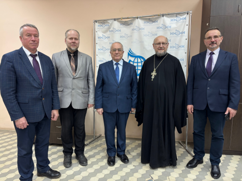 Поздравляем с защитой диссертаций!