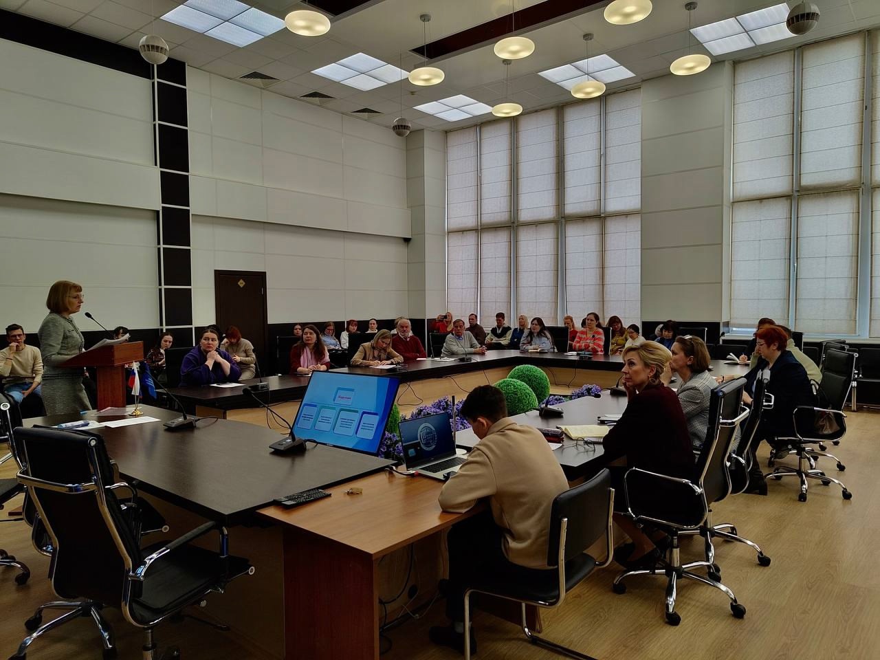 В ИвГУ состоялась лекция, посвящённая вопросам борьбы с коррупцией в образовательных организациях