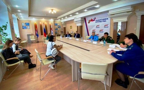 Студенты юридического факультета ИвГУ провели прием граждан в сотрудничестве с фондом «Защитники Отечества»