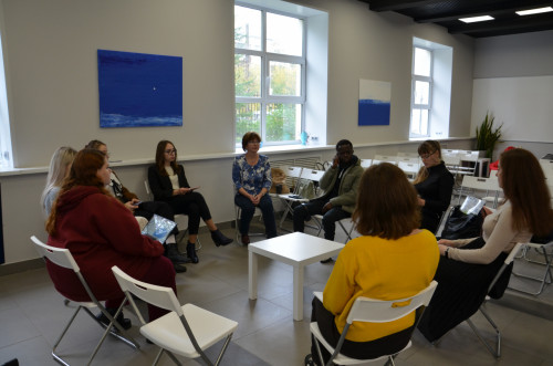 Студенты обсудили достоинства школьных учебников в рамках деловой игры