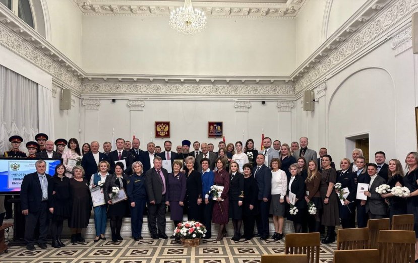 Ректору ИвГУ вручено Благодарственное письмо от главы Комитета Совета Федерации