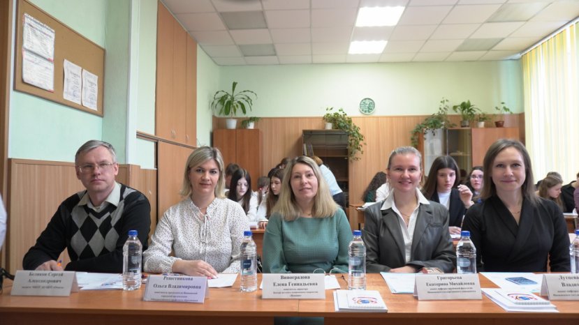 ИвГУ – партнер фестиваля «INTERLOGOS» 