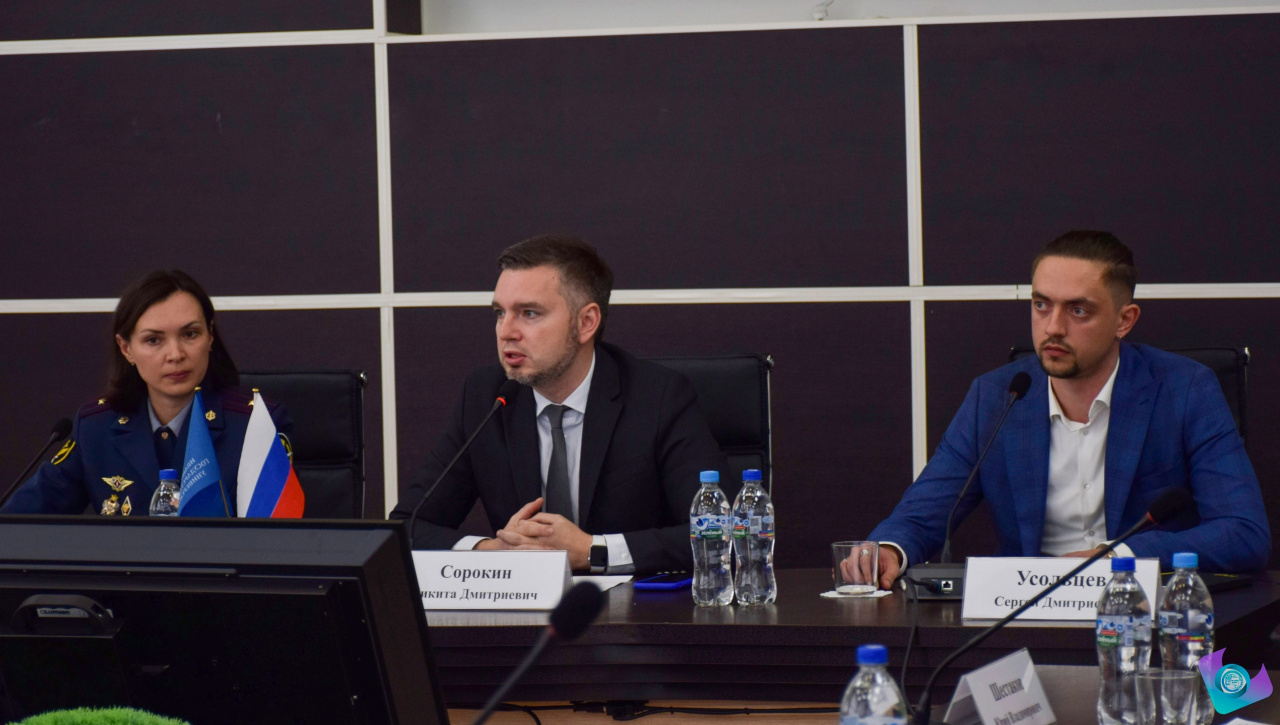 Круглый стол по развитию волонтерства прошел в ИвГУ