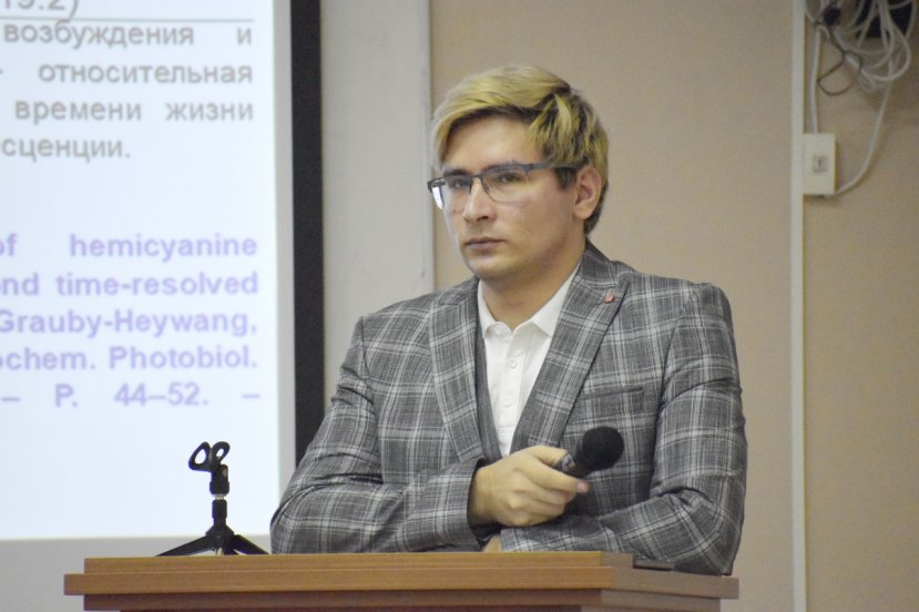 Поздравляем с успешной защитой кандидатской диссертации!